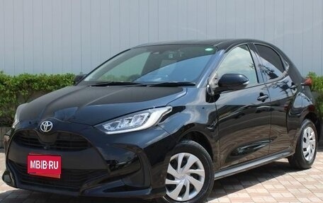 Toyota Yaris, 2021 год, 789 777 рублей, 1 фотография