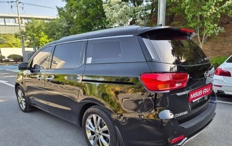 KIA Carnival III, 2020 год, 2 350 000 рублей, 3 фотография