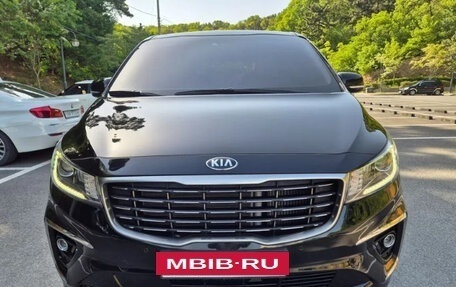 KIA Carnival III, 2020 год, 2 350 000 рублей, 4 фотография