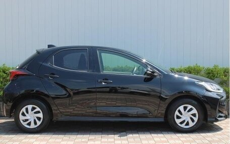 Toyota Yaris, 2021 год, 789 777 рублей, 15 фотография