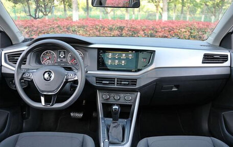 Volkswagen Polo, 2021 год, 1 175 000 рублей, 14 фотография