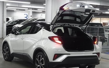 Toyota C-HR I рестайлинг, 2020 год, 1 775 155 рублей, 23 фотография