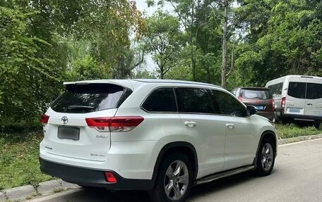 Toyota Highlander III, 2021 год, 3 190 000 рублей, 6 фотография