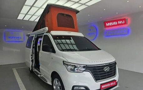 Hyundai Grand Starex Grand Starex I рестайлинг 2, 2021 год, 2 990 005 рублей, 1 фотография