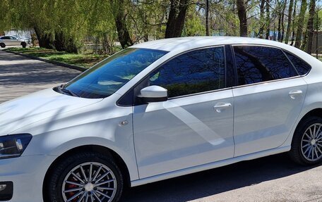 Volkswagen Polo VI (EU Market), 2016 год, 1 100 000 рублей, 1 фотография