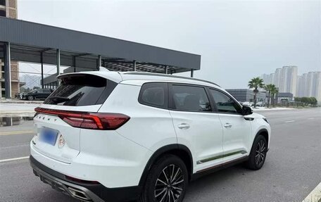 Chery Tiggo 8 Pro, 2022 год, 1 780 000 рублей, 4 фотография