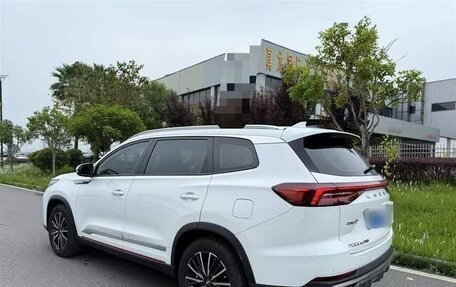Chery Tiggo 8 Pro, 2022 год, 1 780 000 рублей, 5 фотография