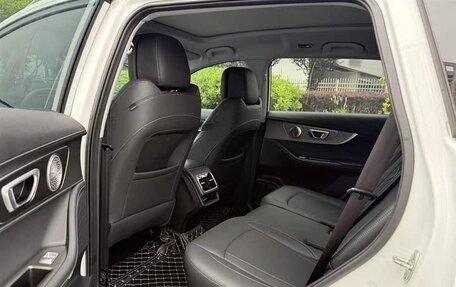 Chery Tiggo 8 Pro, 2022 год, 1 780 000 рублей, 11 фотография