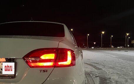 Volkswagen Jetta VI, 2011 год, 750 000 рублей, 7 фотография