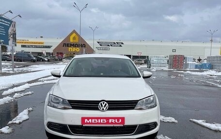 Volkswagen Jetta VI, 2011 год, 750 000 рублей, 20 фотография