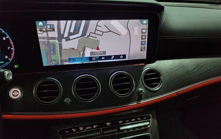 Mercedes-Benz E-Класс, 2022 год, 4 550 000 рублей, 10 фотография