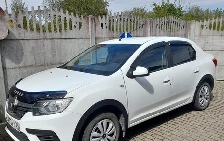 Renault Logan II, 2020 год, 1 000 000 рублей, 4 фотография