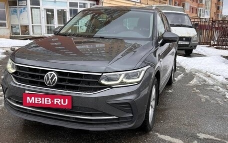 Volkswagen Tiguan II, 2021 год, 3 300 000 рублей, 5 фотография
