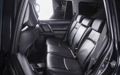 Toyota Land Cruiser Prado 150 рестайлинг 2, 2015 год, 3 949 000 рублей, 9 фотография
