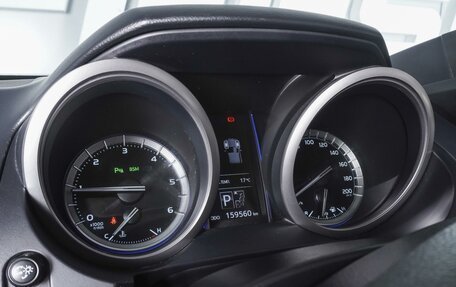 Toyota Land Cruiser Prado 150 рестайлинг 2, 2015 год, 3 949 000 рублей, 20 фотография