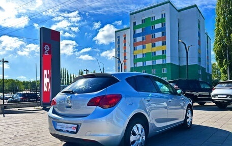 Opel Astra J, 2011 год, 790 000 рублей, 2 фотография