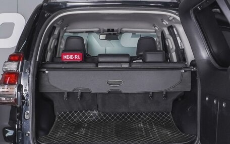 Toyota Land Cruiser Prado 150 рестайлинг 2, 2015 год, 3 949 000 рублей, 21 фотография