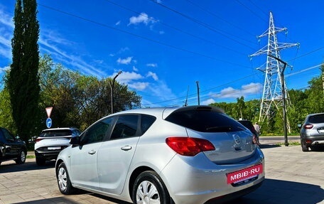 Opel Astra J, 2011 год, 790 000 рублей, 4 фотография