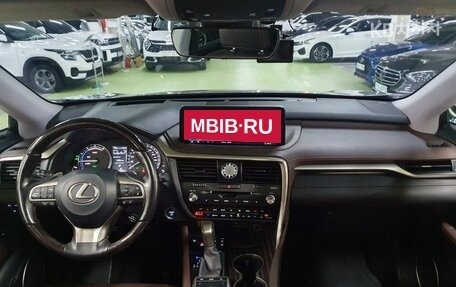 Lexus RX IV рестайлинг, 2022 год, 4 550 000 рублей, 8 фотография