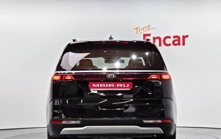 KIA Carnival, 2021 год, 2 300 012 рублей, 3 фотография