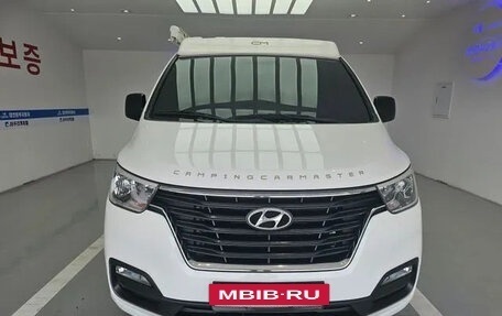 Hyundai Grand Starex Grand Starex I рестайлинг 2, 2021 год, 2 990 005 рублей, 2 фотография