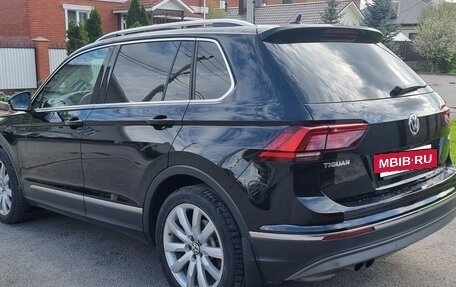 Volkswagen Tiguan II, 2017 год, 2 250 000 рублей, 4 фотография