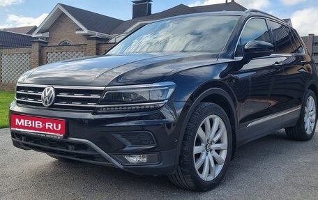 Volkswagen Tiguan II, 2017 год, 2 250 000 рублей, 3 фотография