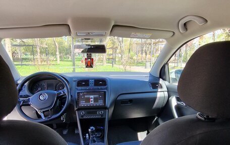 Volkswagen Polo VI (EU Market), 2016 год, 1 100 000 рублей, 4 фотография