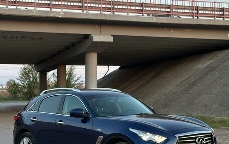 Infiniti FX II, 2012 год, 2 200 000 рублей, 2 фотография