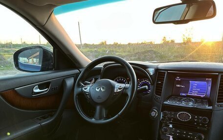 Infiniti FX II, 2012 год, 2 200 000 рублей, 7 фотография