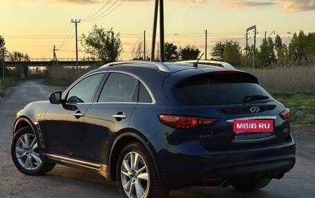 Infiniti FX II, 2012 год, 2 200 000 рублей, 12 фотография