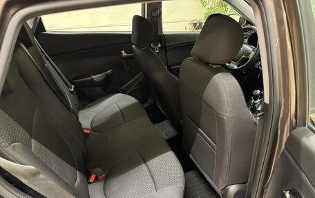 KIA Rio III рестайлинг, 2016 год, 995 000 рублей, 10 фотография