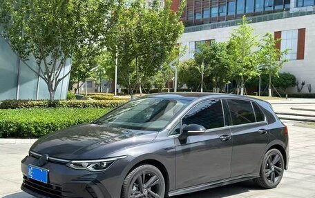 Volkswagen Golf VIII, 2021 год, 1 885 000 рублей, 3 фотография