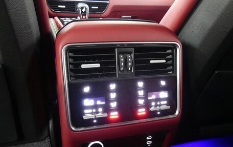Porsche Cayenne III, 2022 год, 13 512 000 рублей, 14 фотография