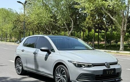 Volkswagen Golf VIII, 2021 год, 1 360 400 рублей, 3 фотография
