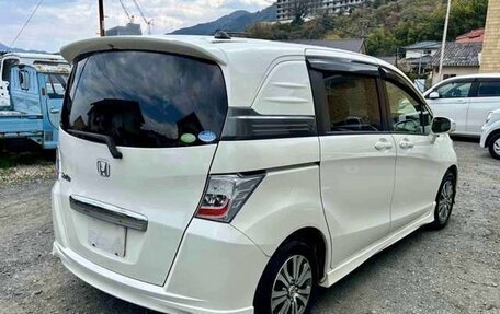 Honda Freed I, 2014 год, 782 000 рублей, 3 фотография