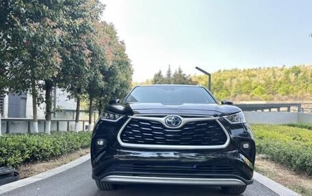 Toyota Highlander, 2022 год, 3 180 100 рублей, 3 фотография