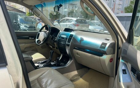 Toyota Land Cruiser Prado 120 рестайлинг, 2007 год, 1 450 000 рублей, 5 фотография