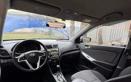 Hyundai Solaris II рестайлинг, 2012 год, 730 000 рублей, 6 фотография