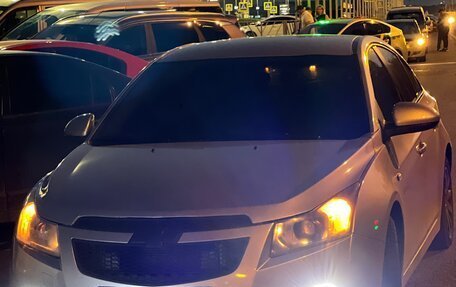 Chevrolet Cruze II, 2010 год, 899 000 рублей, 8 фотография