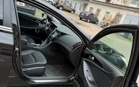 Hyundai Sonata VI, 2012 год, 1 030 000 рублей, 3 фотография