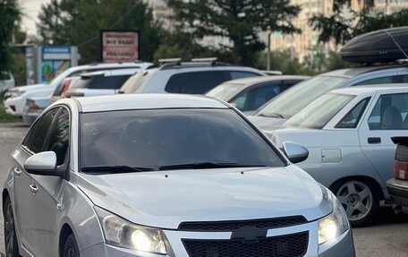 Chevrolet Cruze II, 2010 год, 899 000 рублей, 10 фотография