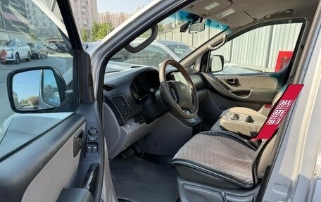 Hyundai Grand Starex Grand Starex I рестайлинг 2, 2010 год, 1 350 000 рублей, 3 фотография