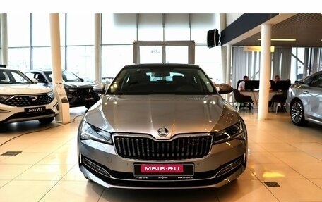 Skoda Superb III рестайлинг, 2025 год, 3 500 000 рублей, 8 фотография