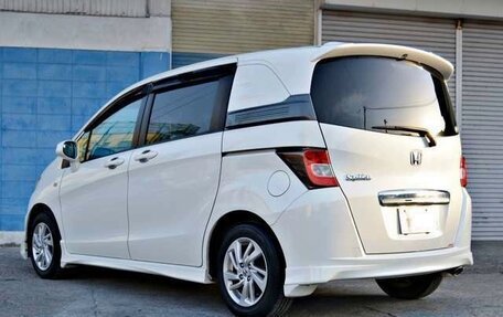 Honda Freed I, 2016 год, 837 000 рублей, 5 фотография