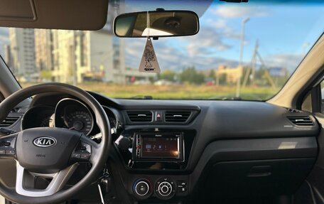 KIA Rio III рестайлинг, 2012 год, 785 000 рублей, 20 фотография