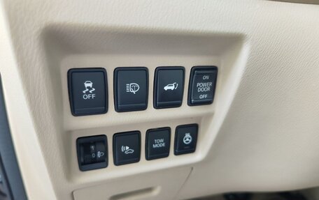 Nissan Pathfinder, 2014 год, 1 950 000 рублей, 12 фотография