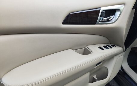 Nissan Pathfinder, 2014 год, 1 950 000 рублей, 10 фотография