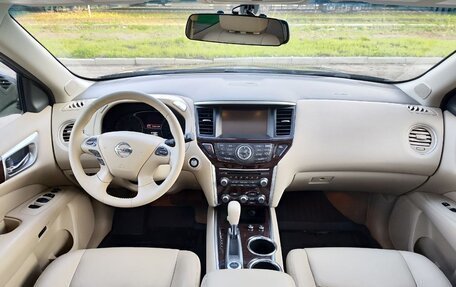 Nissan Pathfinder, 2014 год, 1 950 000 рублей, 24 фотография
