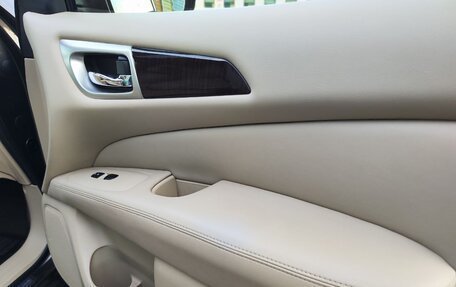 Nissan Pathfinder, 2014 год, 1 950 000 рублей, 21 фотография